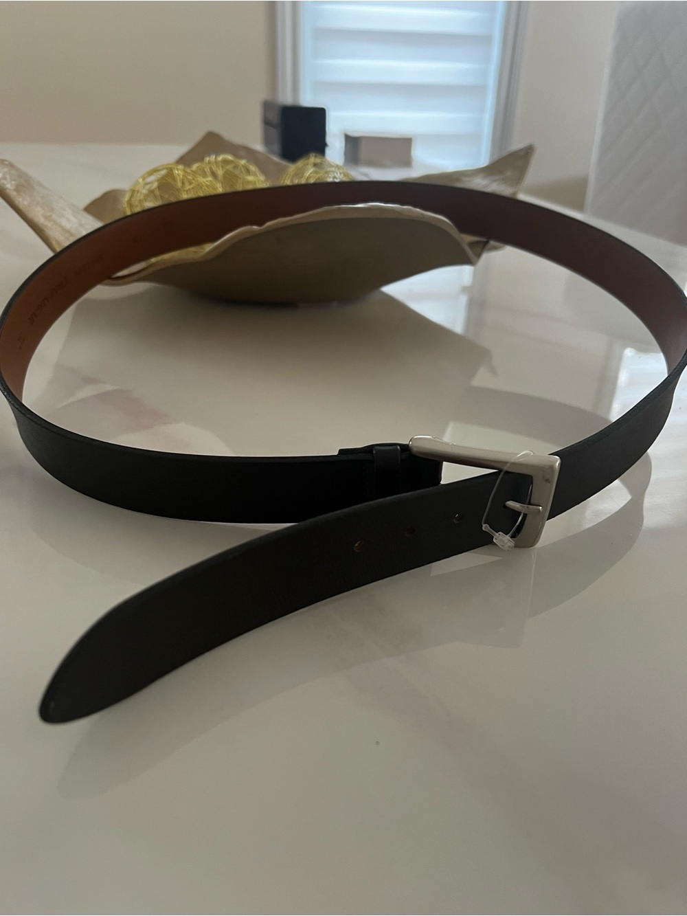 🆕Trafalgar men’s leather belt 44.5” l - Picture 4 of 4